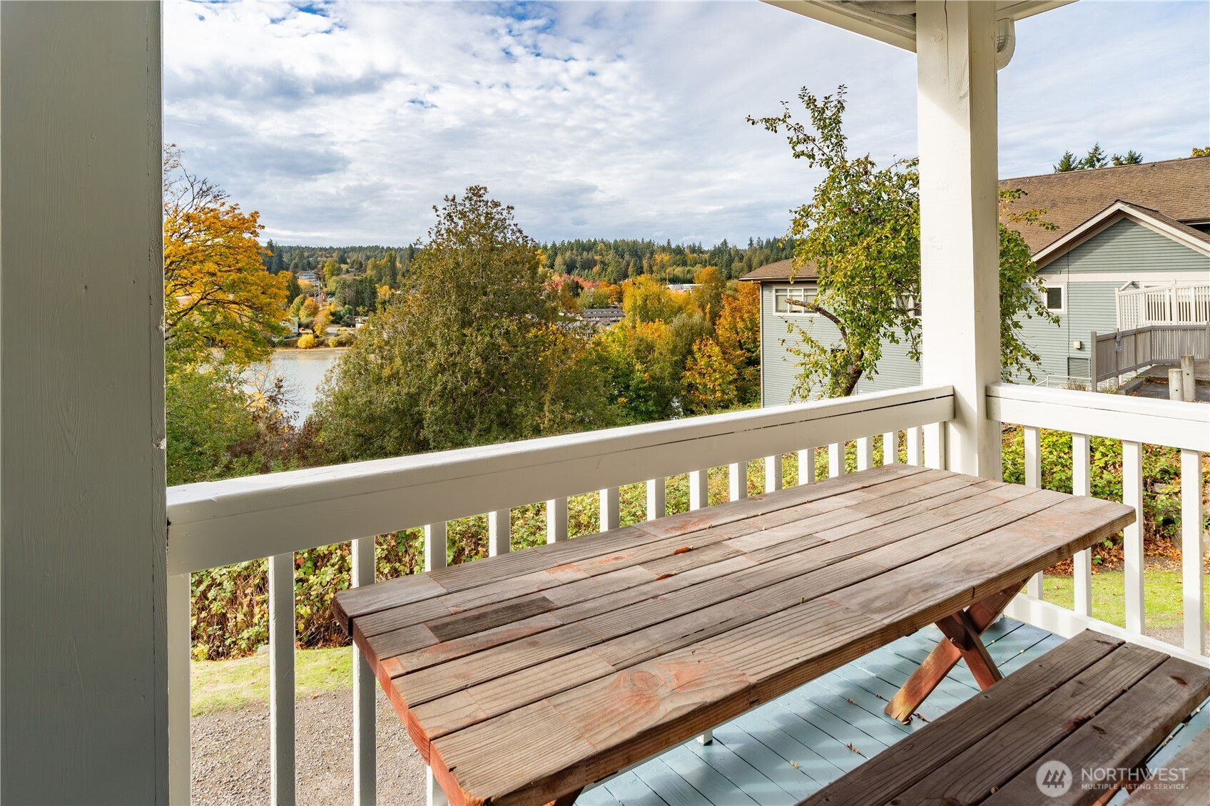 19679 Front Street NE, Poulsbo, WA 98370