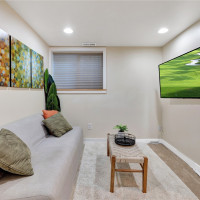 7911 5th Avenue NE, Seattle, WA 98115