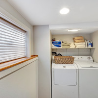 7911 5th Avenue NE, Seattle, WA 98115