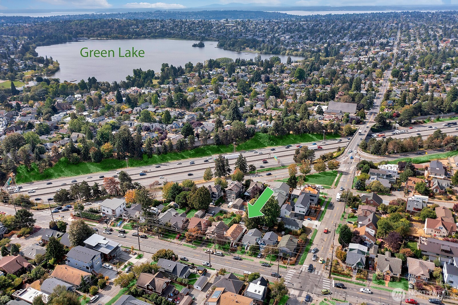 7911 5th Avenue NE, Seattle, WA 98115