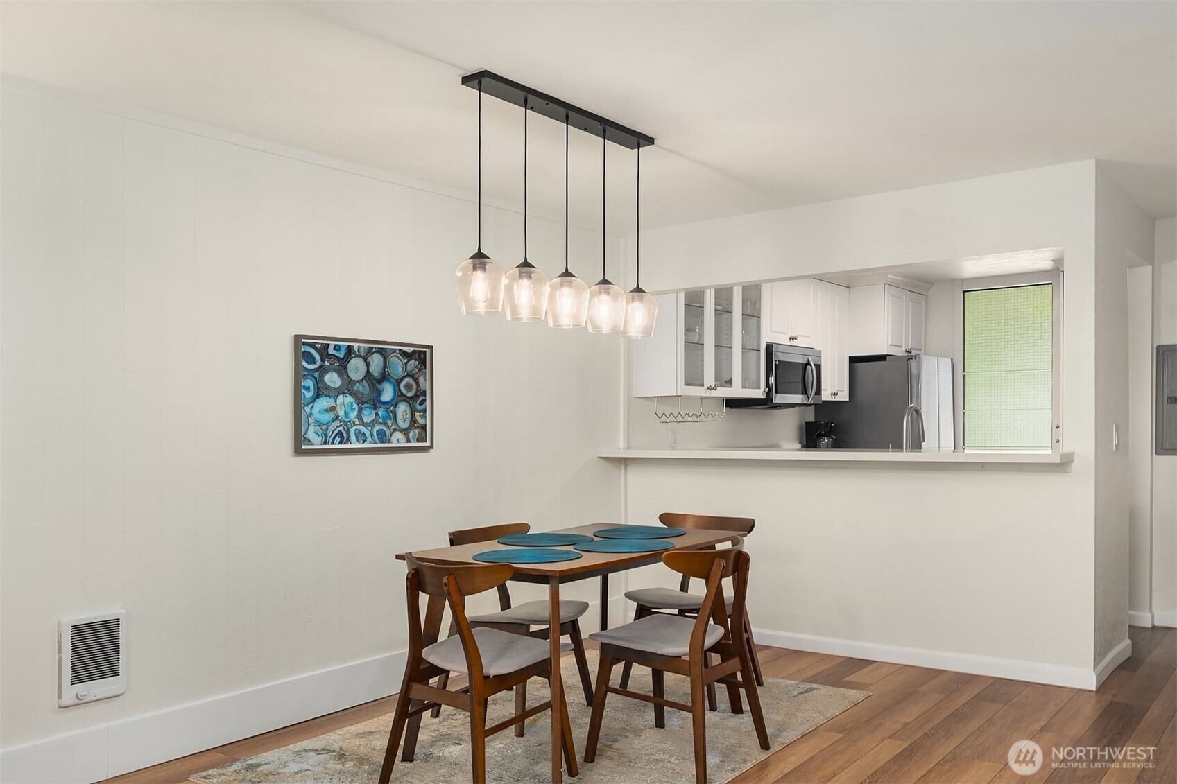 6582 137th Avenue NE, Redmond, WA 98052