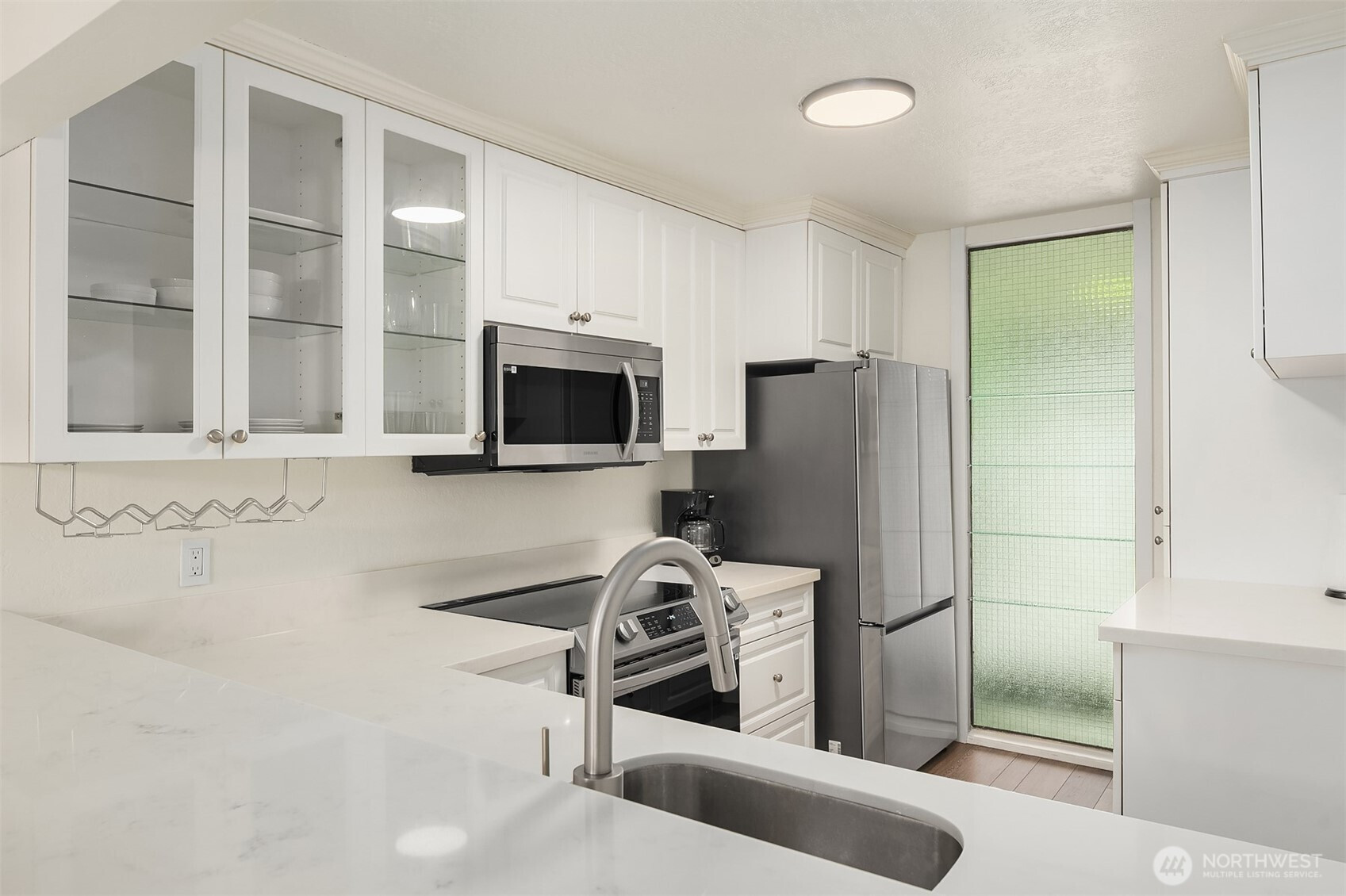 6582 137th Avenue NE, Redmond, WA 98052