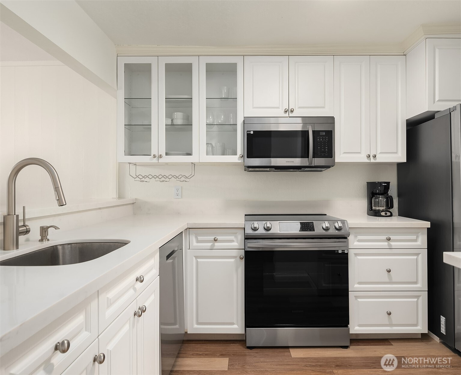 6582 137th Avenue NE, Redmond, WA 98052