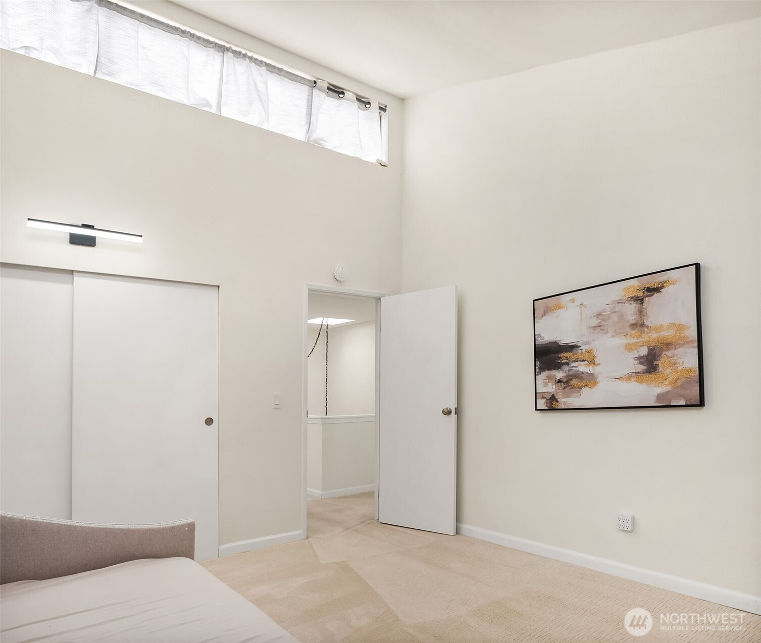 6582 137th Avenue NE, Redmond, WA 98052