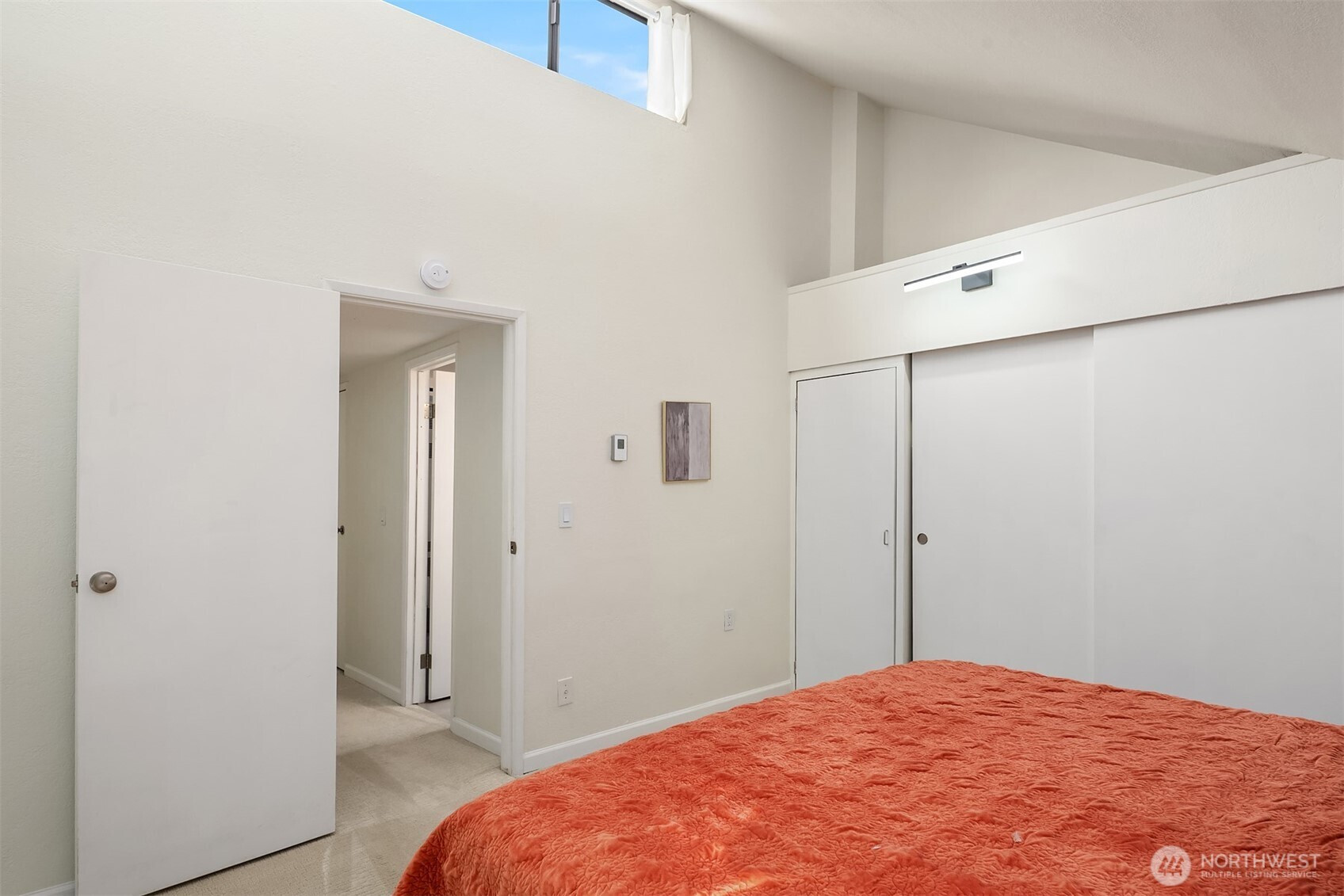 6582 137th Avenue NE, Redmond, WA 98052