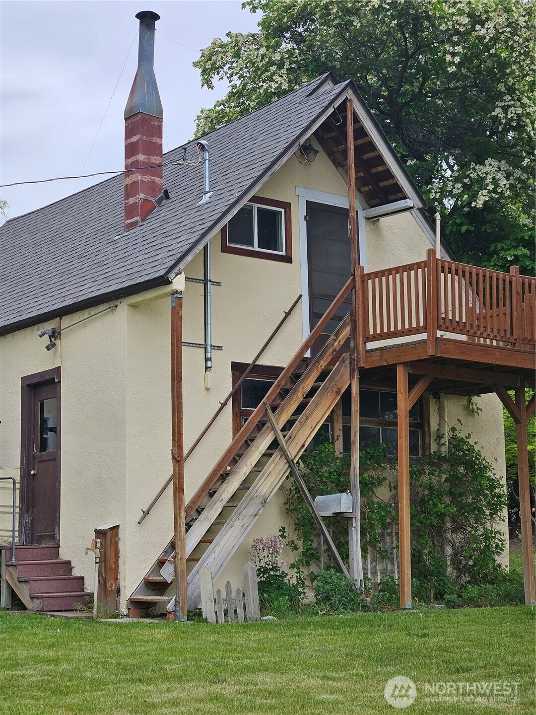 1555 Swartout Road, Manson, WA 98831