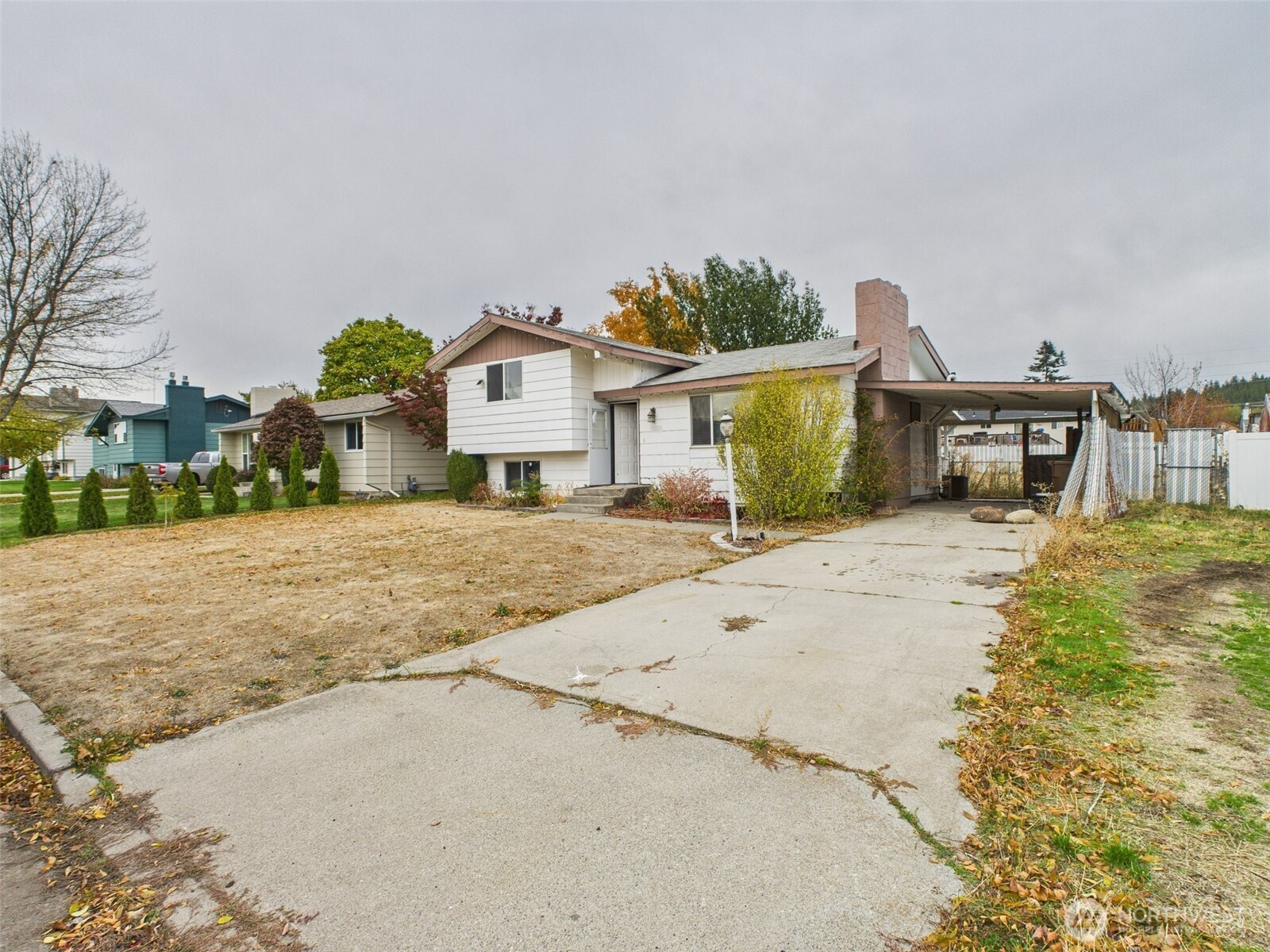 4219 E Carlisle Avenue, Spokane, WA 99217