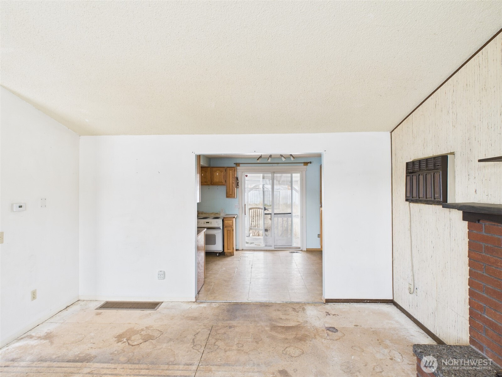 4219 E Carlisle Avenue, Spokane, WA 99217