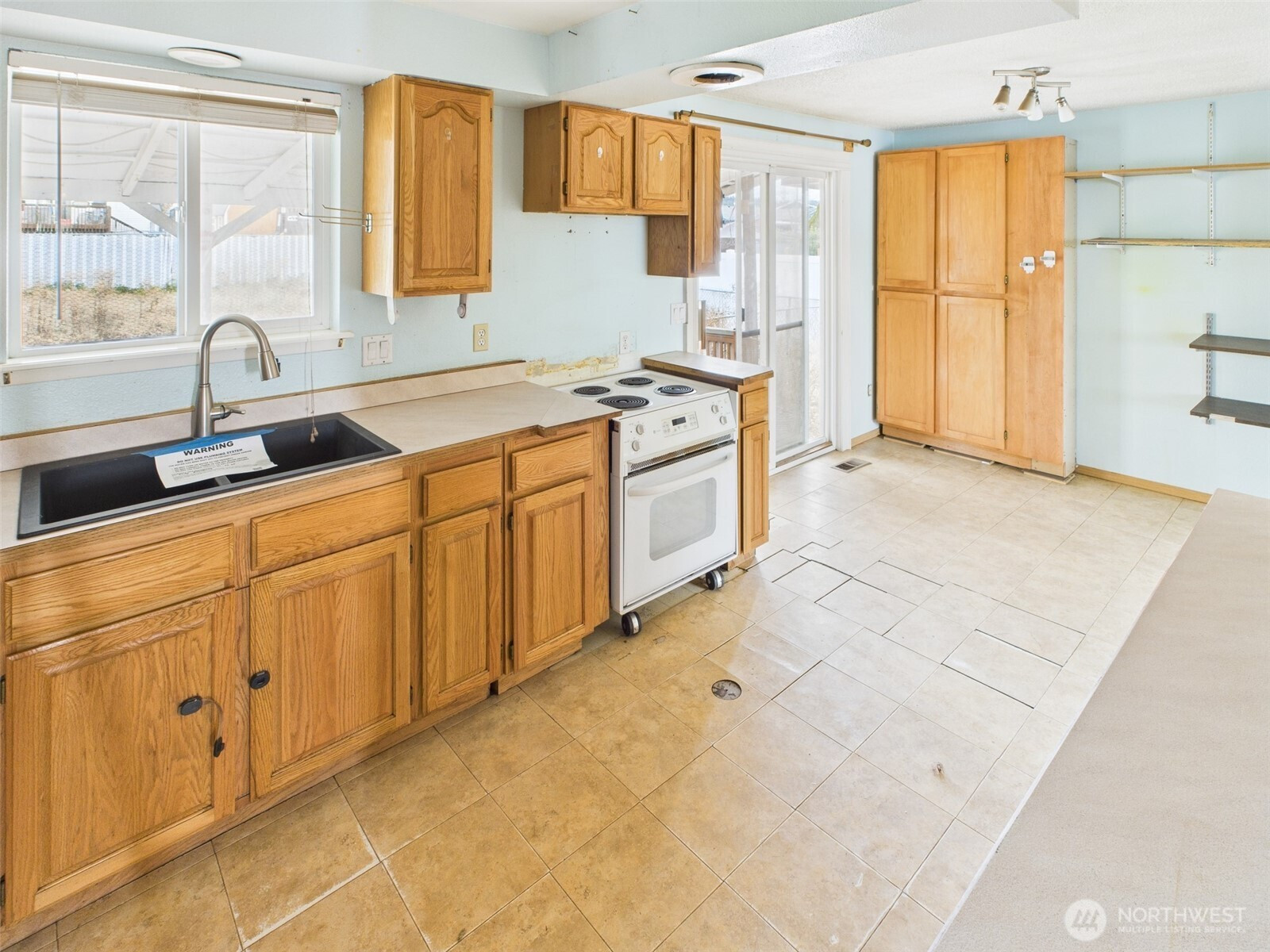 4219 E Carlisle Avenue, Spokane, WA 99217