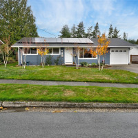 2304 E Avenue, Anacortes, WA 98221