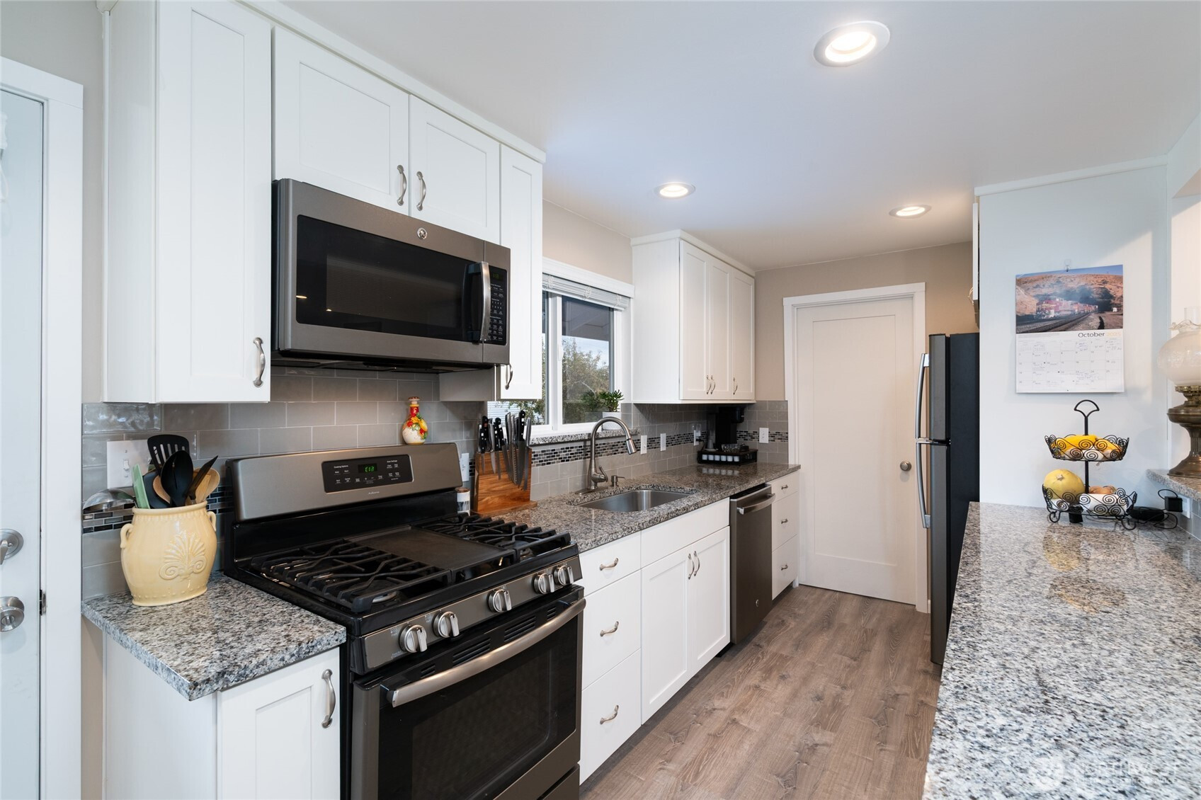 2304 E Avenue, Anacortes, WA 98221