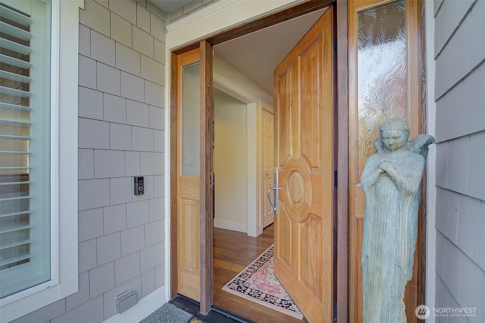 8711 NE 11th Street, Medina, WA 98039