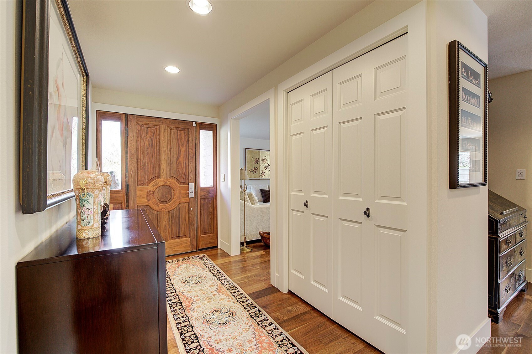 8711 NE 11th Street, Medina, WA 98039