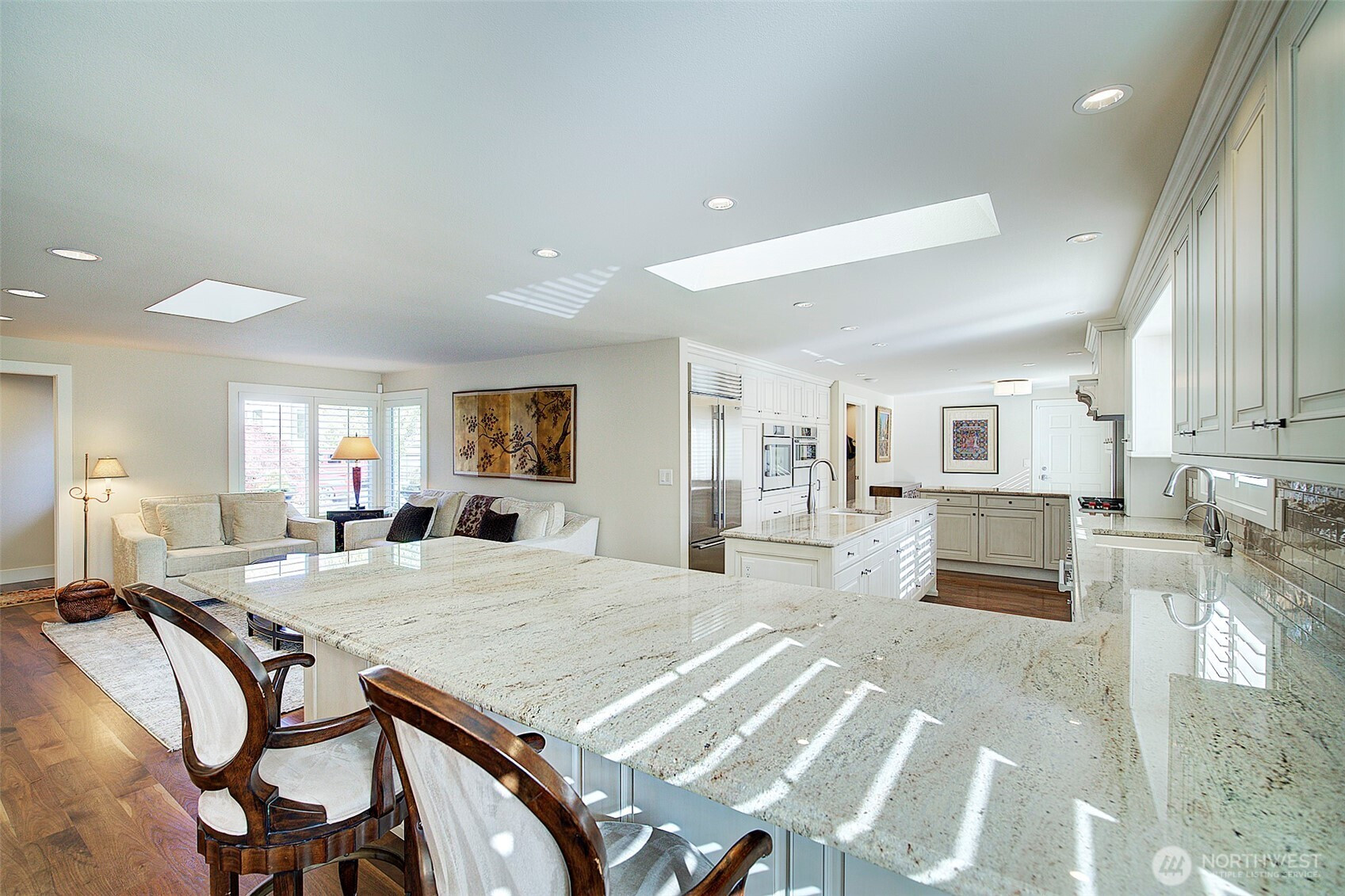 8711 NE 11th Street, Medina, WA 98039