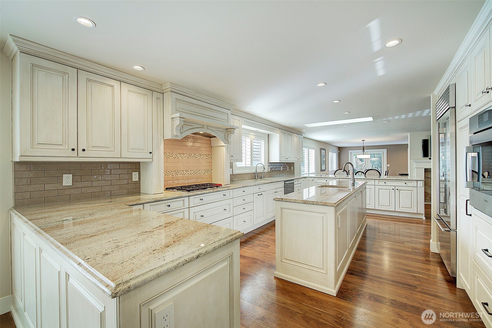 8711 NE 11th Street, Medina, WA 98039