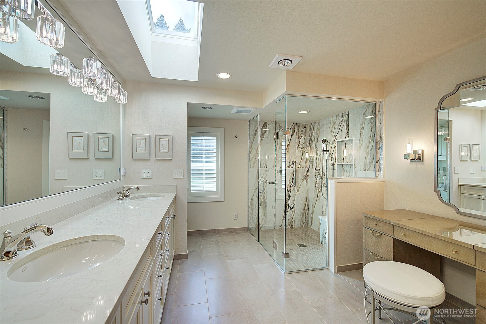 8711 NE 11th Street, Medina, WA 98039