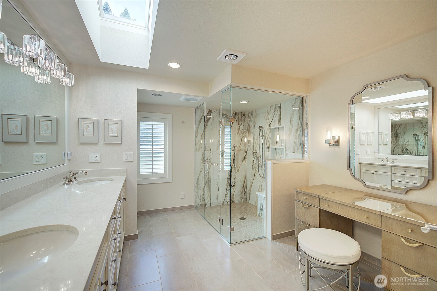 8711 NE 11th Street, Medina, WA 98039