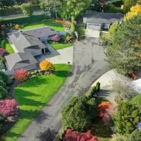 8711 NE 11th Street, Medina, WA 98039