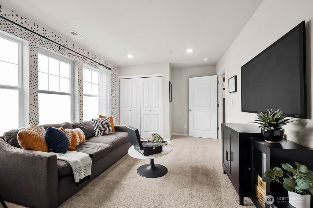 11567 SE 84th Street, Newcastle, WA 98056