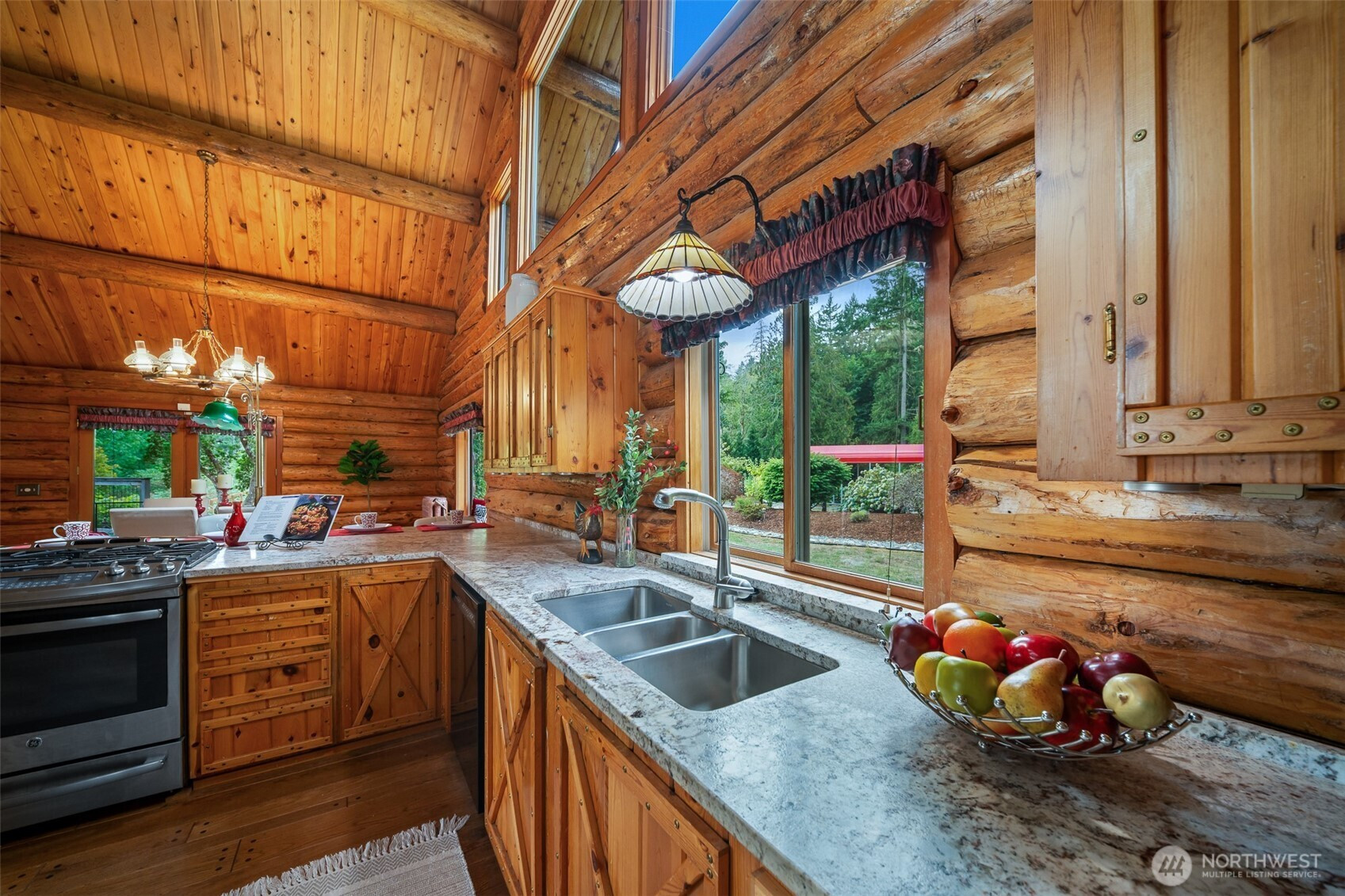 5515 Puget Road NE, Olympia, WA 98516