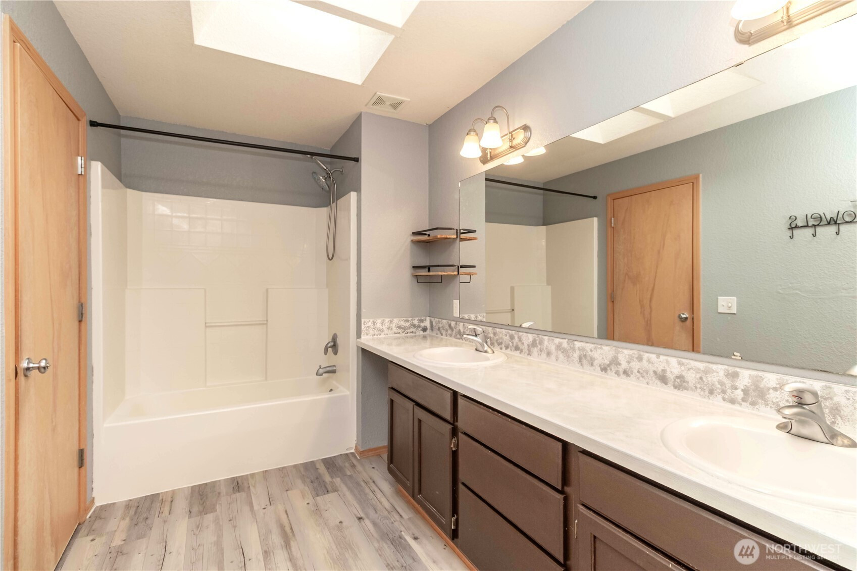 4127 Galena Street SE, Lacey, WA 98503