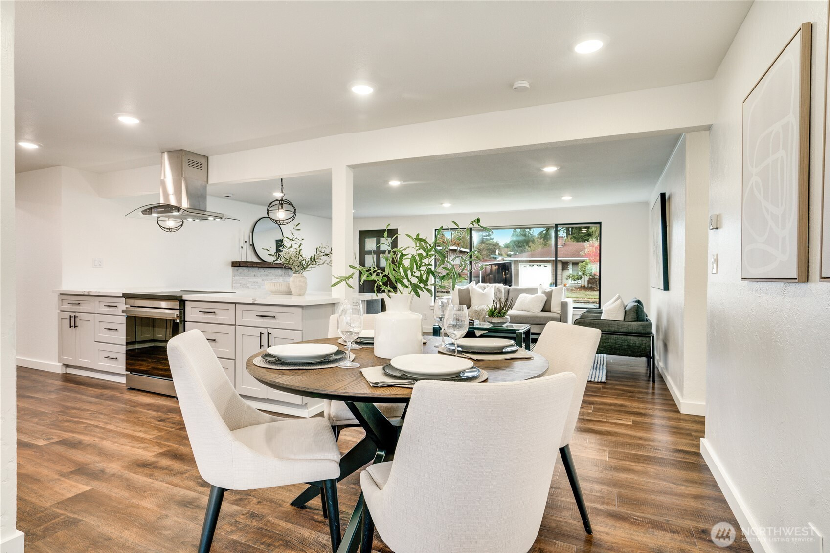 1128 Lenore Drive, Tacoma, WA 98406