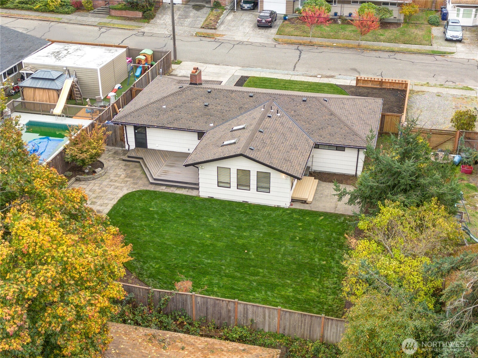 1128 Lenore Drive, Tacoma, WA 98406