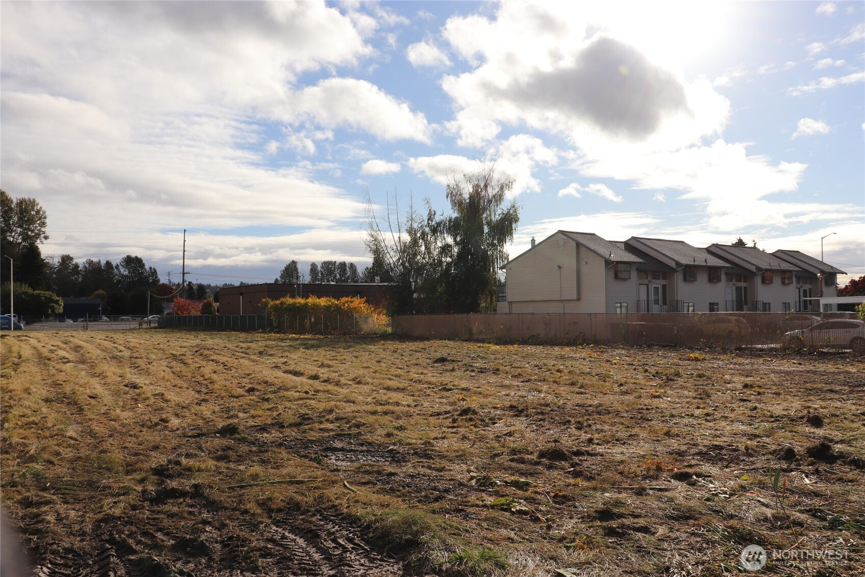 23809 West Valley Hwy S, Kent, WA 98032