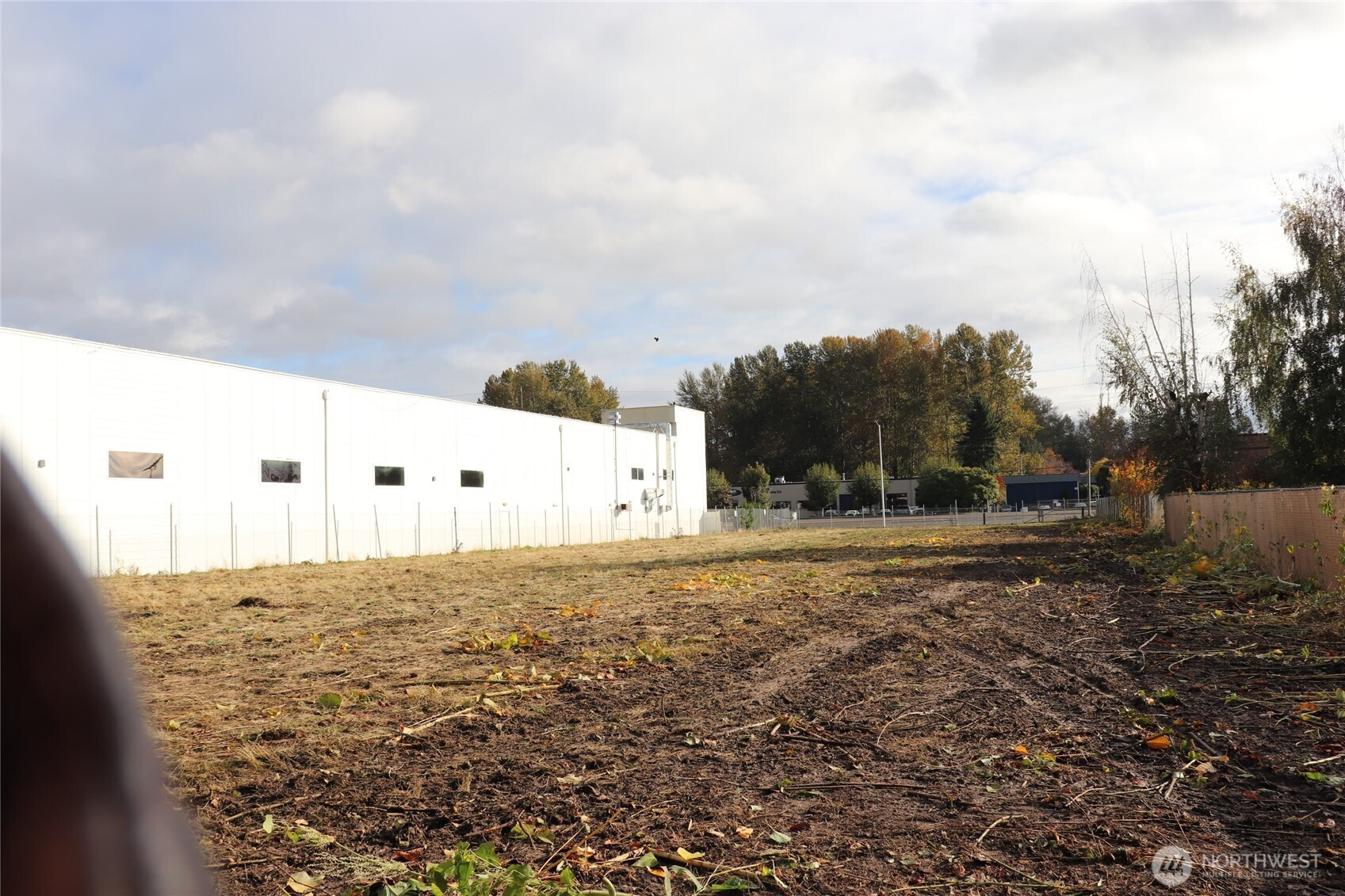 23809 West Valley Hwy S, Kent, WA 98032