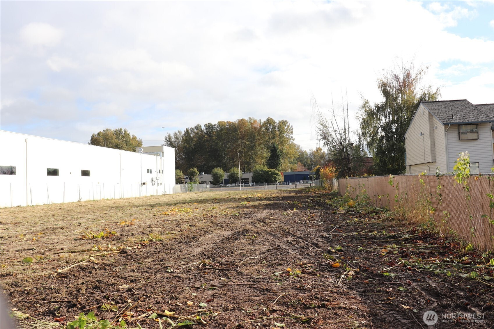 23809 West Valley Hwy S, Kent, WA 98032