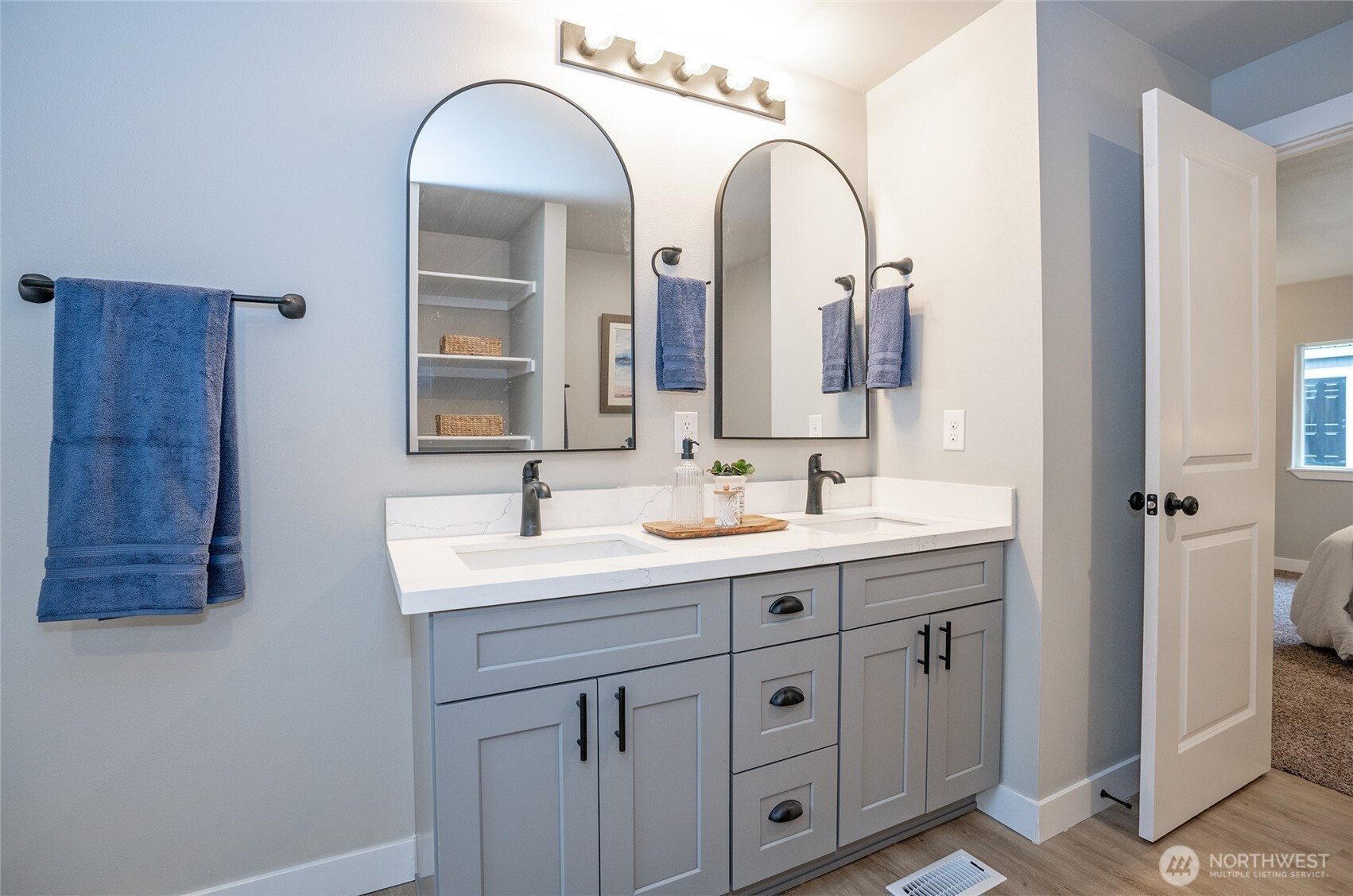 19616 14th Street SW, Lakebay, WA 98349