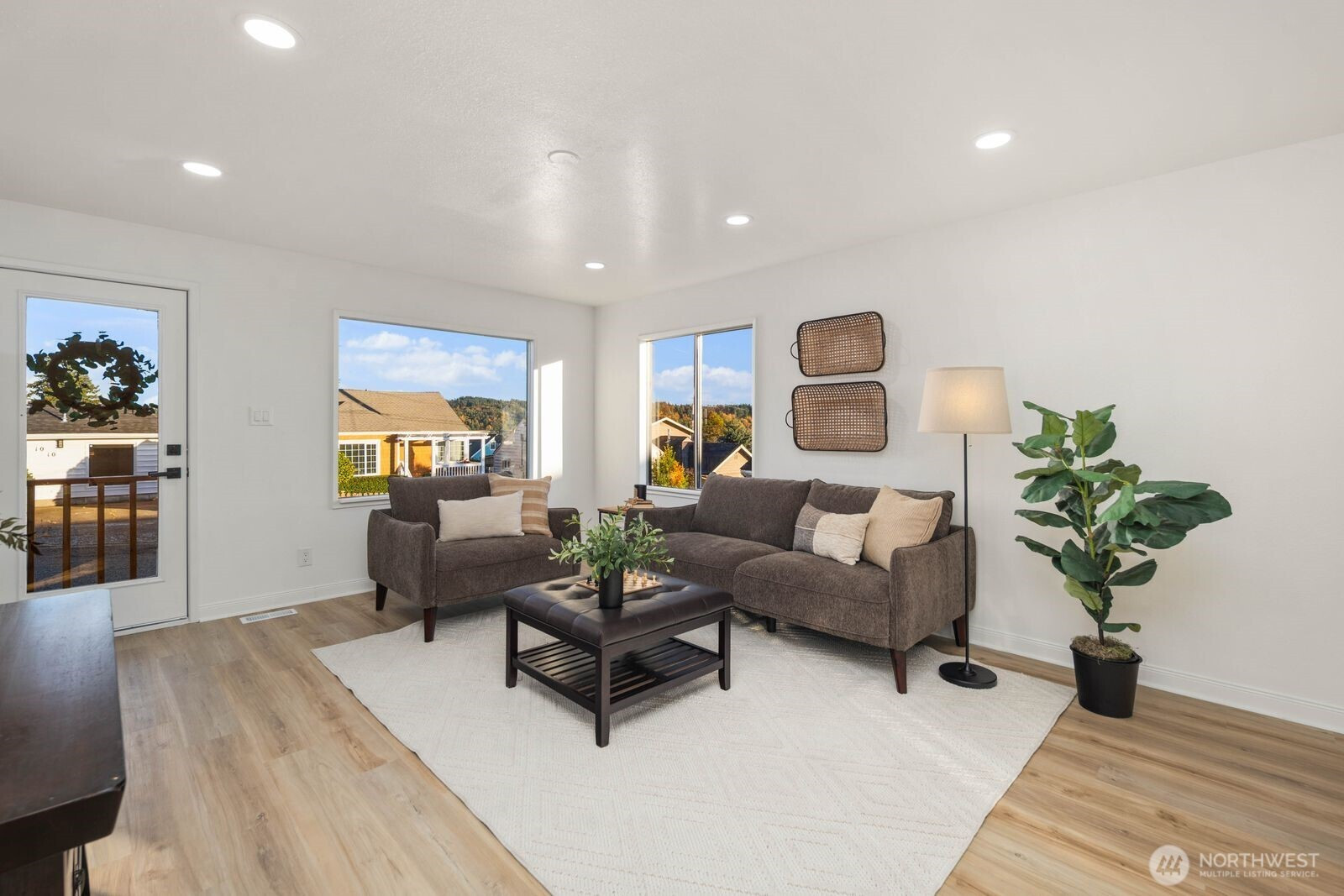 1011 Ironsides Avenue, Bremerton, WA 98310