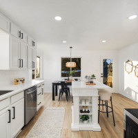 1011 Ironsides Avenue, Bremerton, WA 98310