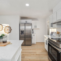 1011 Ironsides Avenue, Bremerton, WA 98310