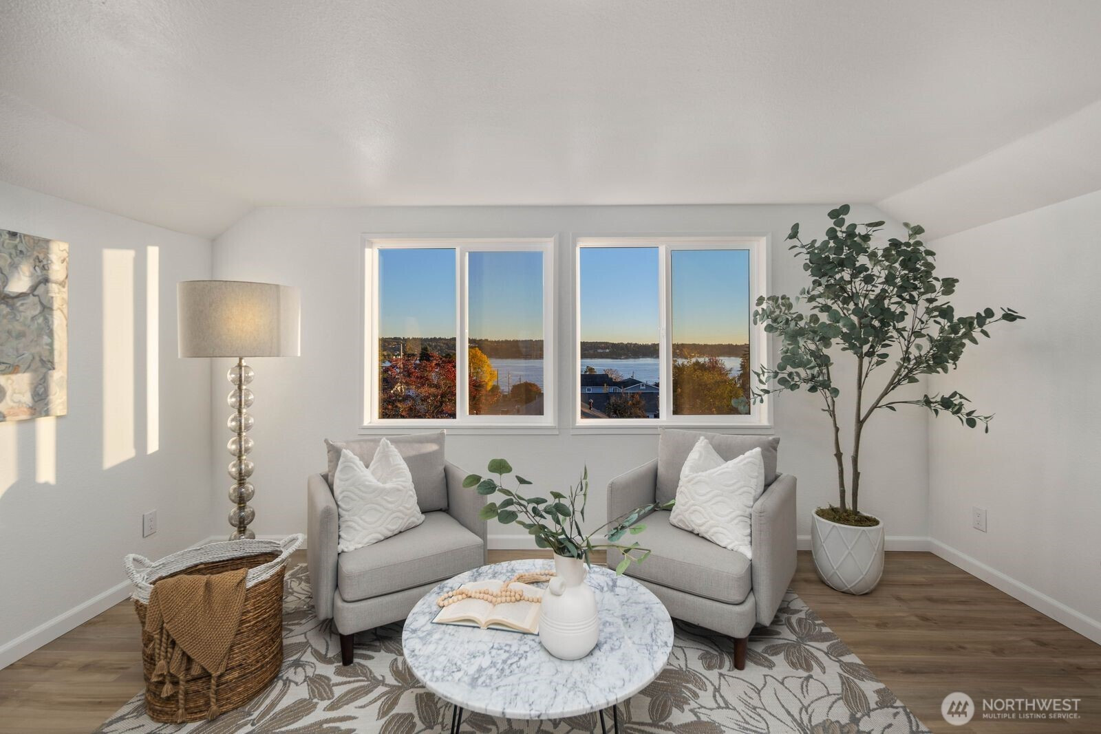 1011 Ironsides Avenue, Bremerton, WA 98310