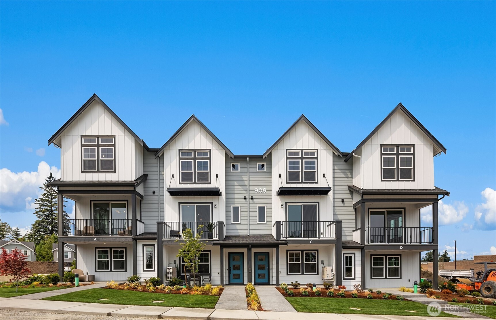 9016 NE 203rd Court, Bothell, WA 98011