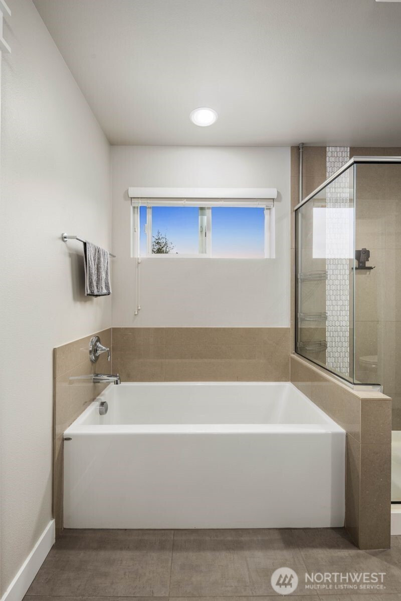 3819 82nd Drive NE, Marysville, WA 98270