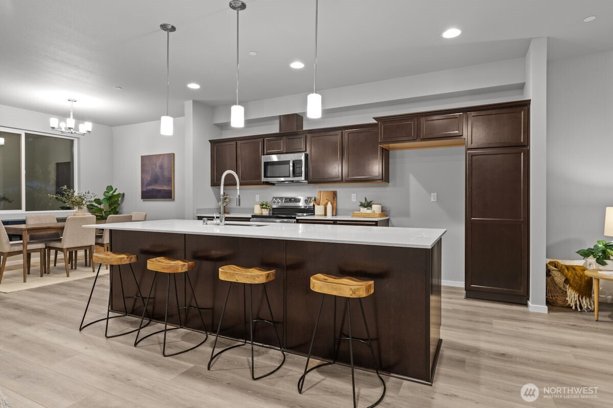 7025 Rainier Drive, Everett, WA 98203