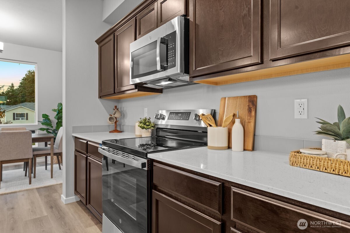 7025 Rainier Drive, Everett, WA 98203