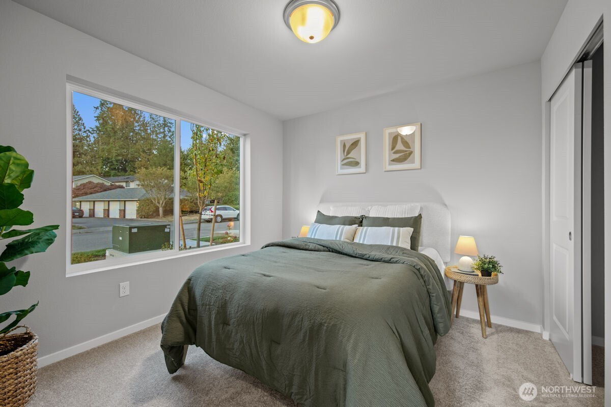 7025 Rainier Drive, Everett, WA 98203