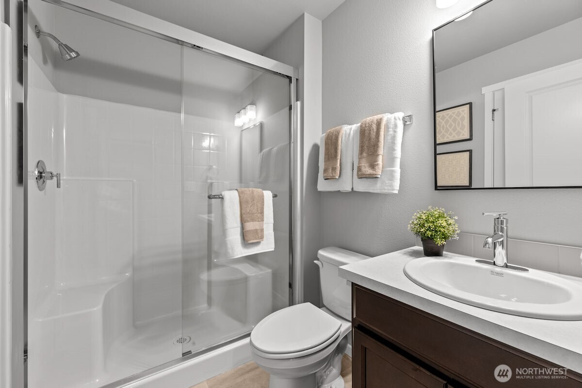 7025 Rainier Drive, Everett, WA 98203