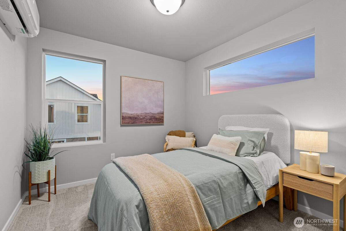 7025 Rainier Drive, Everett, WA 98203