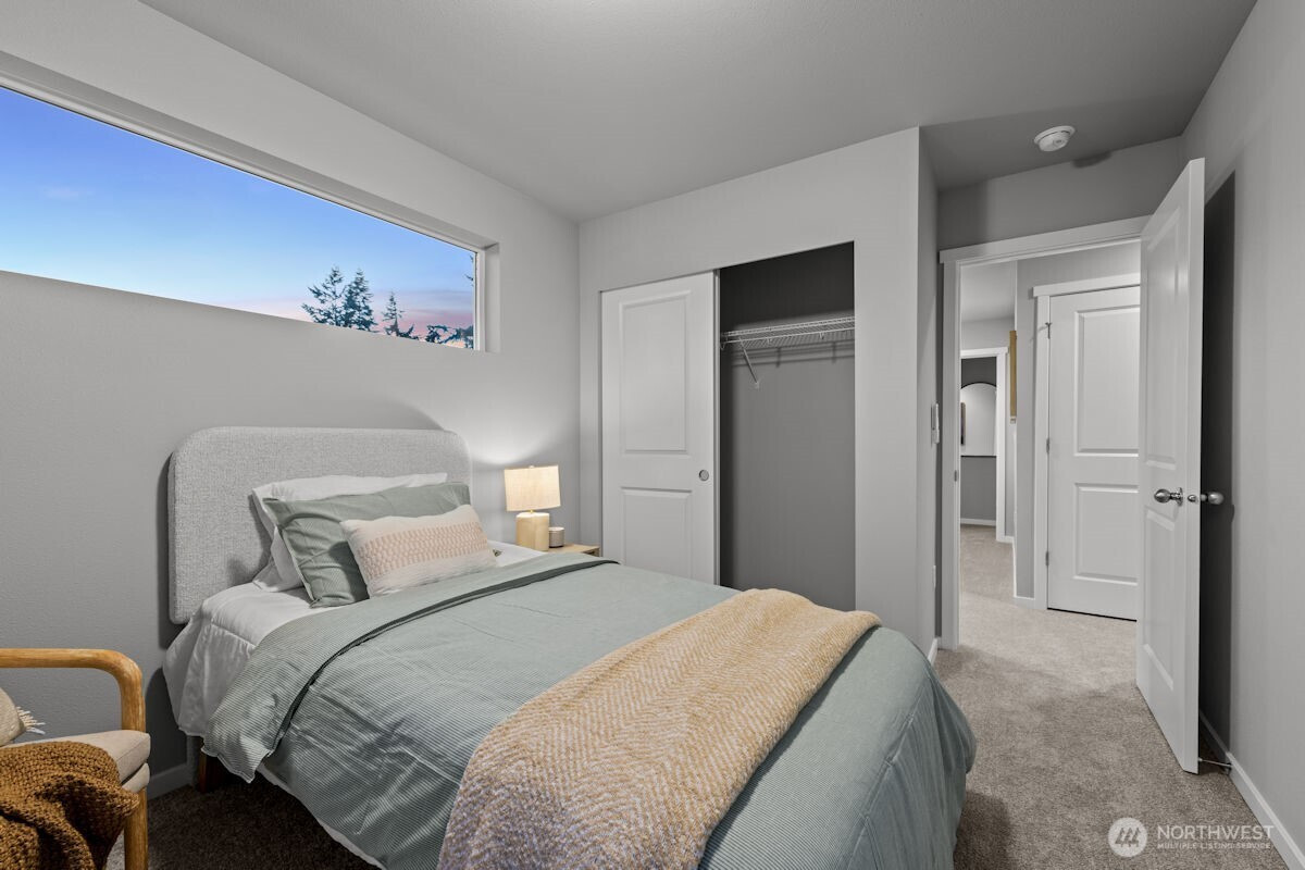 7025 Rainier Drive, Everett, WA 98203