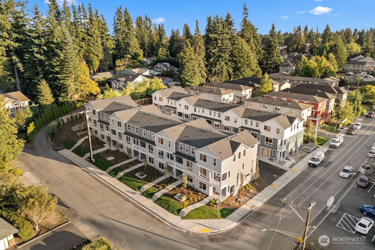 7025 Rainier Drive, Everett, WA 98203