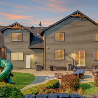 5 Maplewood Lane, Bow, WA 98232