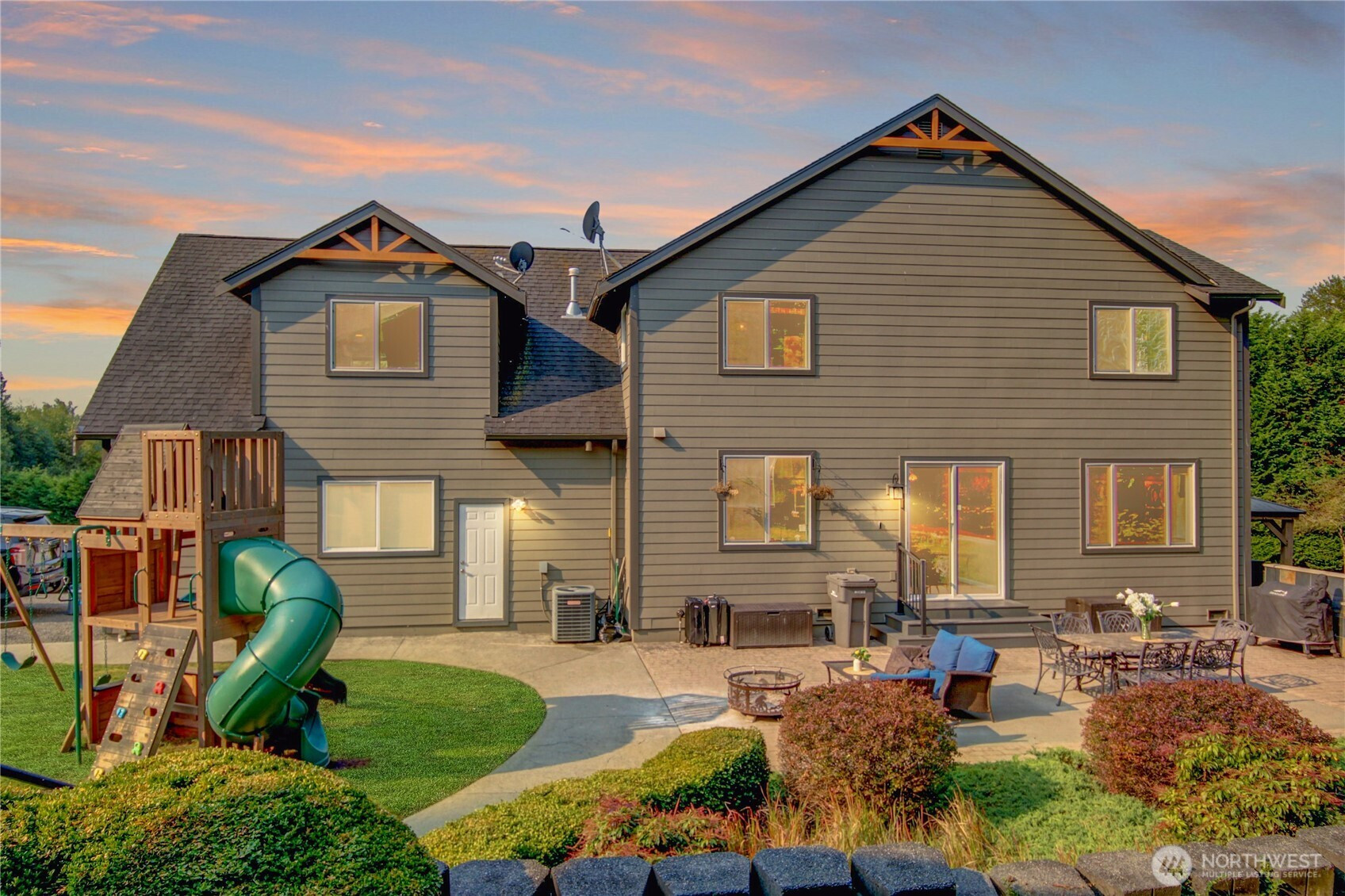 5 Maplewood Lane, Bow, WA 98232