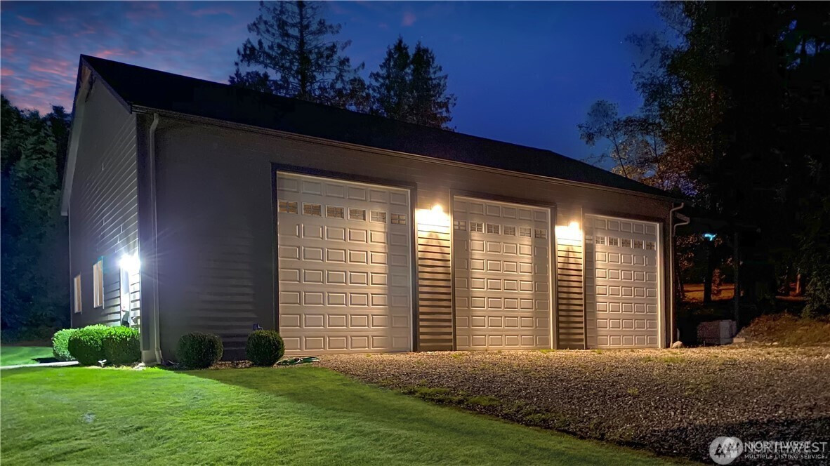 5 Maplewood Lane, Bow, WA 98232