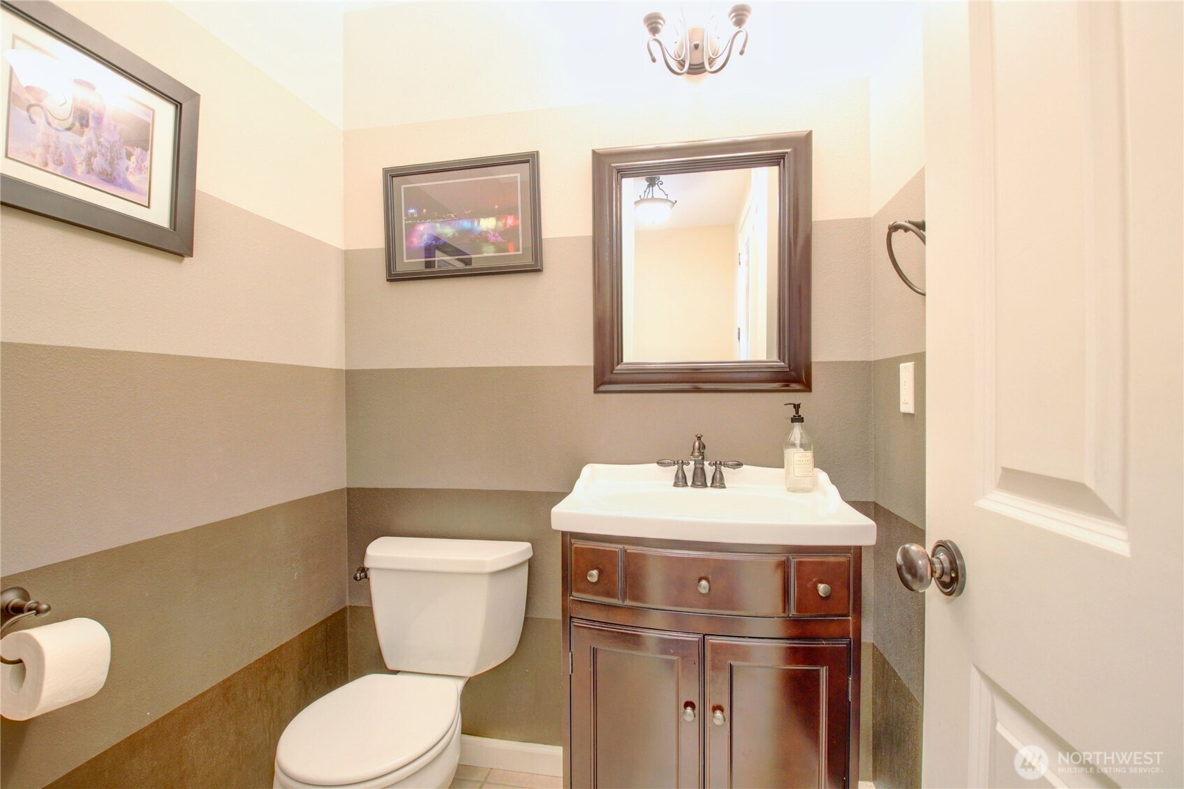 5 Maplewood Lane, Bow, WA 98232