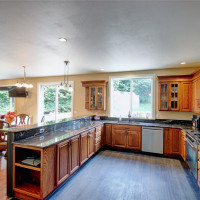 5 Maplewood Lane, Bow, WA 98232