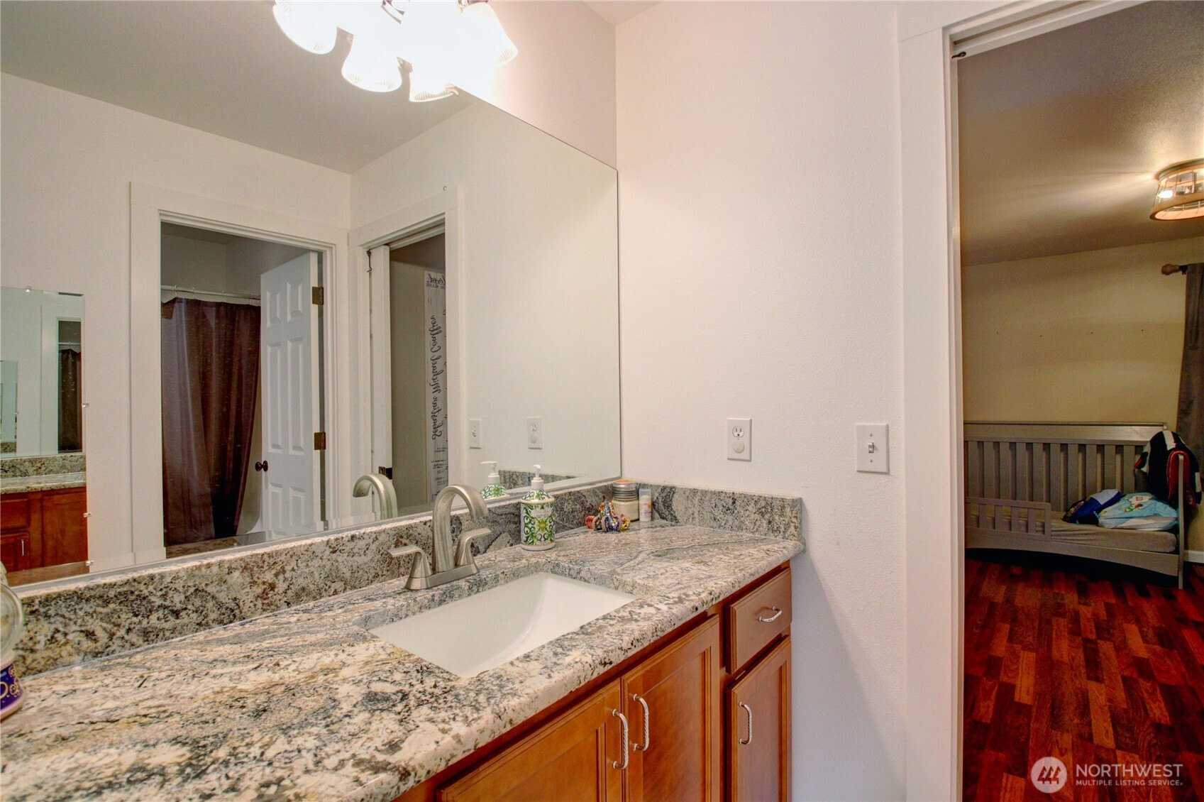 5 Maplewood Lane, Bow, WA 98232